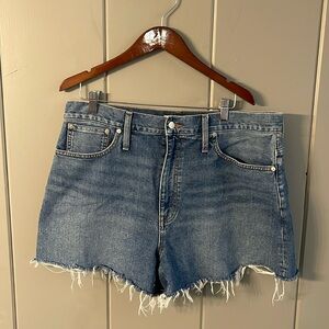 Madewell Mom Jean Short Denim Cut Off  Shorts Size 33